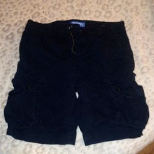 Arizona flex classic fit cargo shorts size 32 waist.